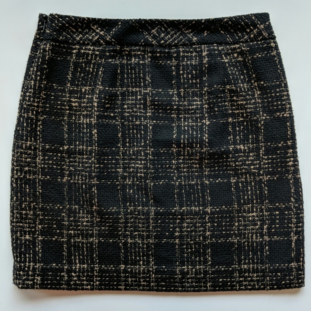 Plaid mini skirt- petite - Picture 3 of 5
